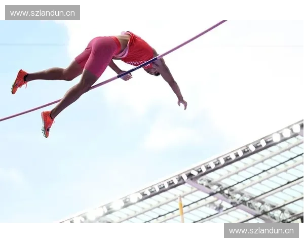 跳高技巧与训练方法全解析 提升跳跃高度的关键因素与训练步骤 跳高技巧与训练方法全解析 提升跳跃高度的关键因素与训练步骤